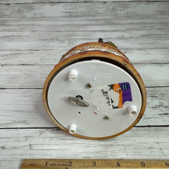 Spooky Hollow Halloween Musical Figurine 2005 read description AS IS - Picture 5 of 6